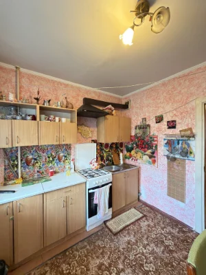 Продажа 1-комнатной квартиры, 2-й этаж, рядом с Парком
