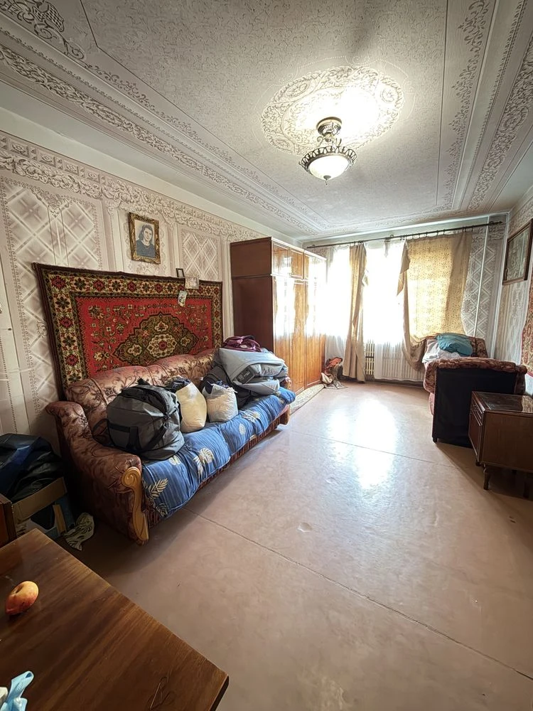 Продажа 1-комнатной квартиры, 2-й этаж, рядом с Парком