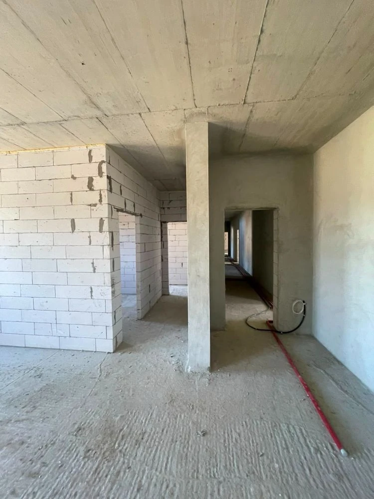 Sale of a 3-room apartment in the "Sadovyi" residential complex, Uzhhorod, Zagariska Street.
