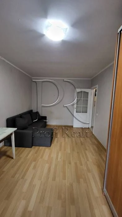 Продаж 1 кімн. квартири Борщагівка/2 поверх/Якуба Коласа, 9/