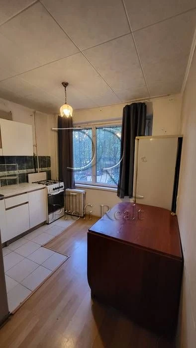 Продаж 1 кімн. квартири Борщагівка/2 поверх/Якуба Коласа, 9/