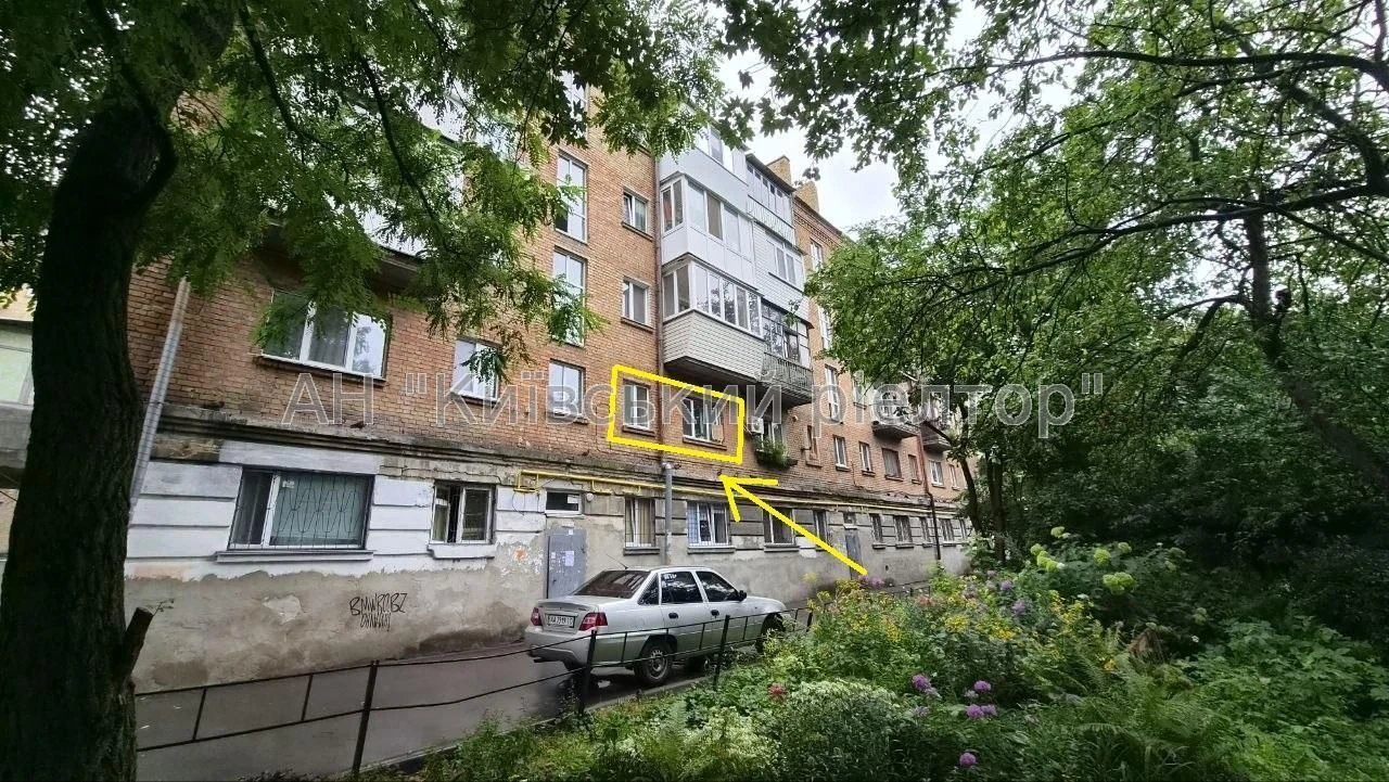 Продаж двокімнатної квартири вул. Михайла Стельмаха, 8. м. Г