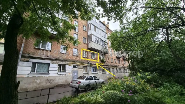 Продаж двокімнатної квартири вул. Михайла Стельмаха, 8. м. Г