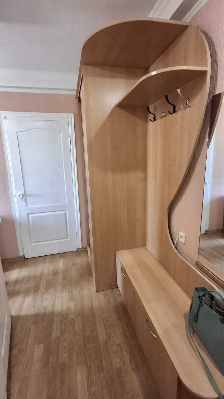 Братиславская,18 Продажа 2комн.-45кв.м.  возле ст.М"Чернигов