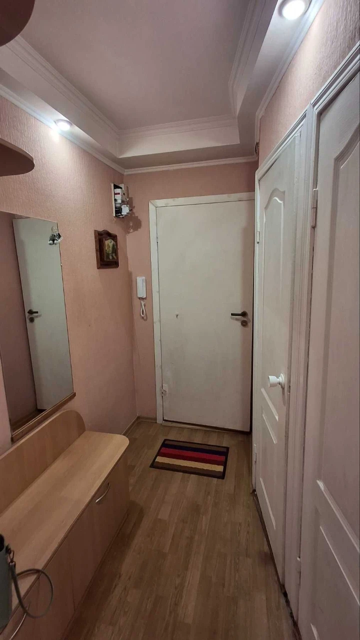 Братиславская,18 Продажа 2комн.-45кв.м.  возле ст.М"Чернигов