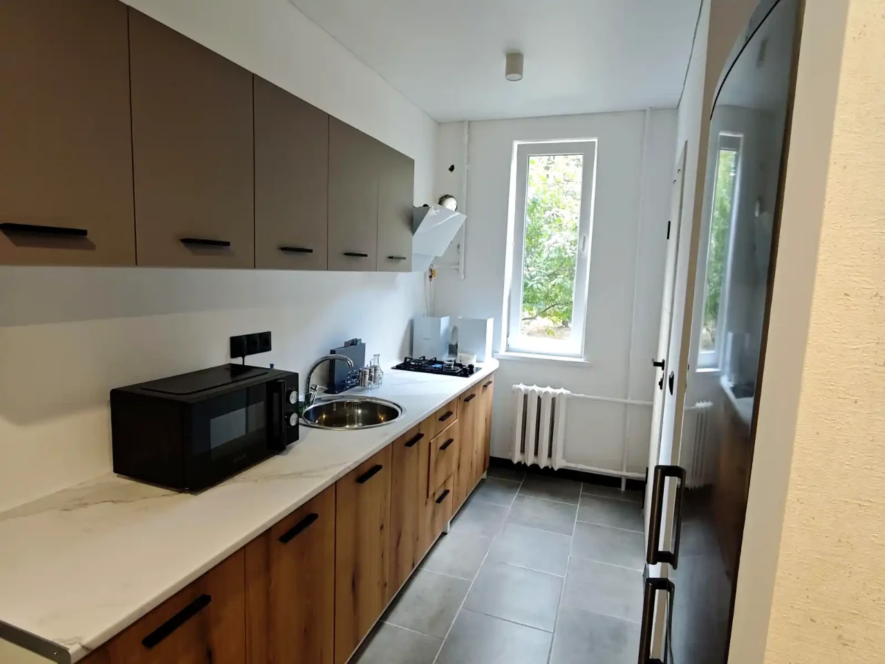 Оренда квартири 2-кімн. 49.6 м² 1/5 пов.