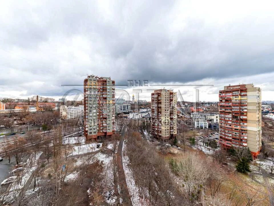 Квартира. Київ, Старонаводницька вул.