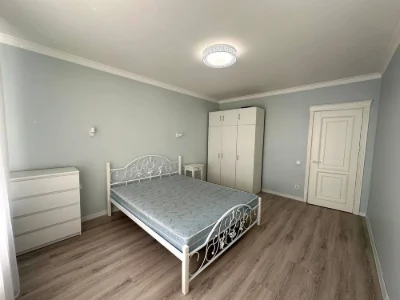 Продається двомісячна квартира вул. Богдана Хмельницького 230а