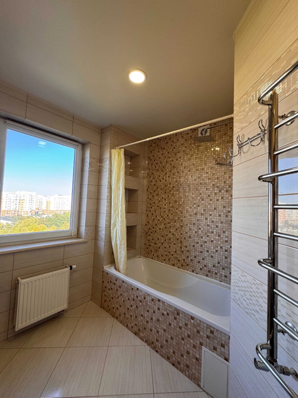 Sale of a 3-room apartment on Stryiska Street