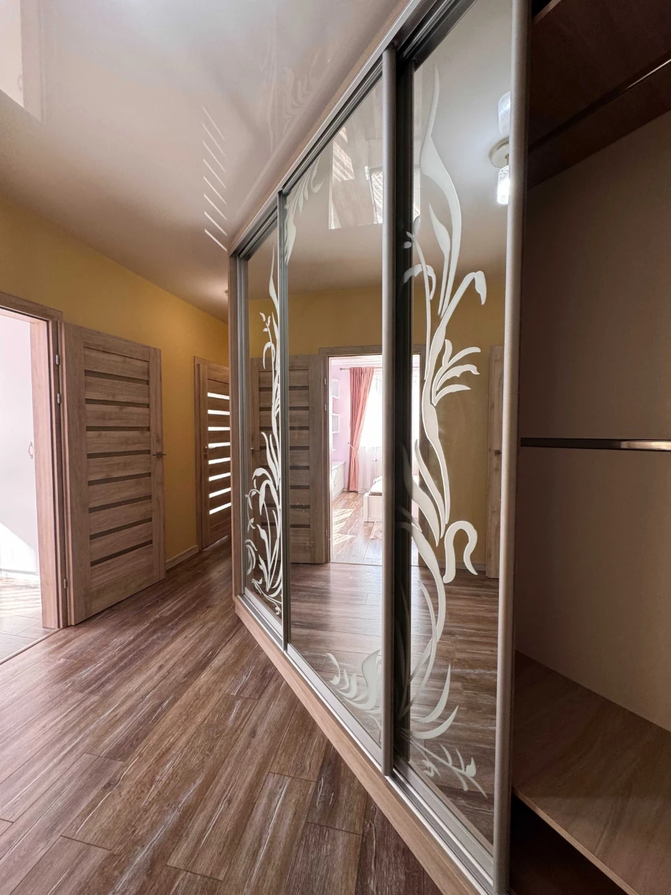 Sale of a 3-room apartment on Stryiska Street