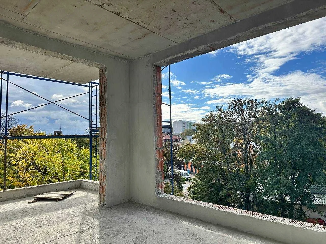 Premium apartment 160 m² with terrace and panoramic view of Lviv | Street