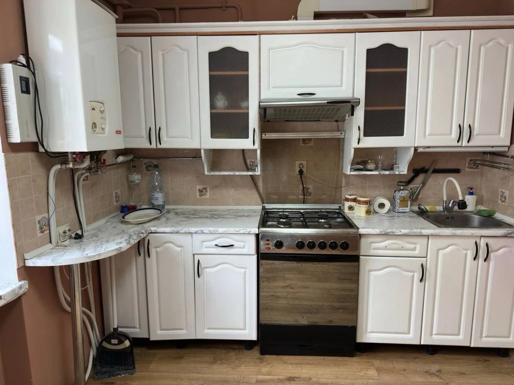 Sale of a 3-room apartment | Lviv | brick house | ramp