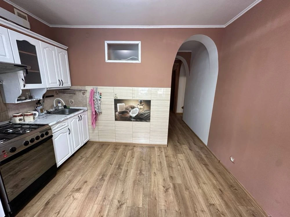Sale of a 3-room apartment | Lviv | brick house | ramp