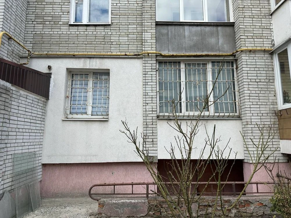 Sale of a 3-room apartment | Lviv | brick house | ramp