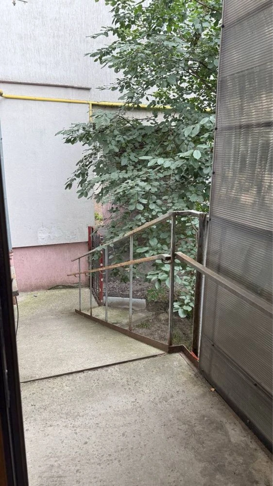Sale of a 3-room apartment | Lviv | brick house | ramp