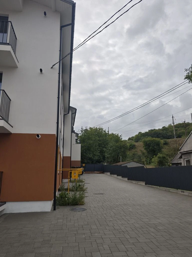 Продаю 2-кімнатну квартиру
