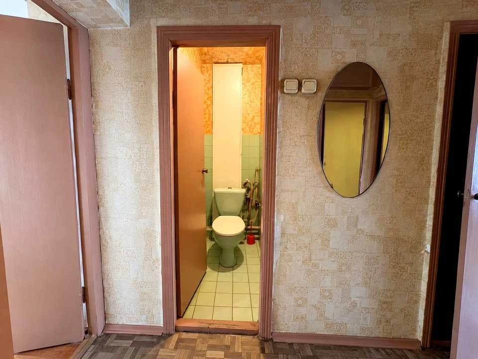Квартира. Київ, Предславинська вул.