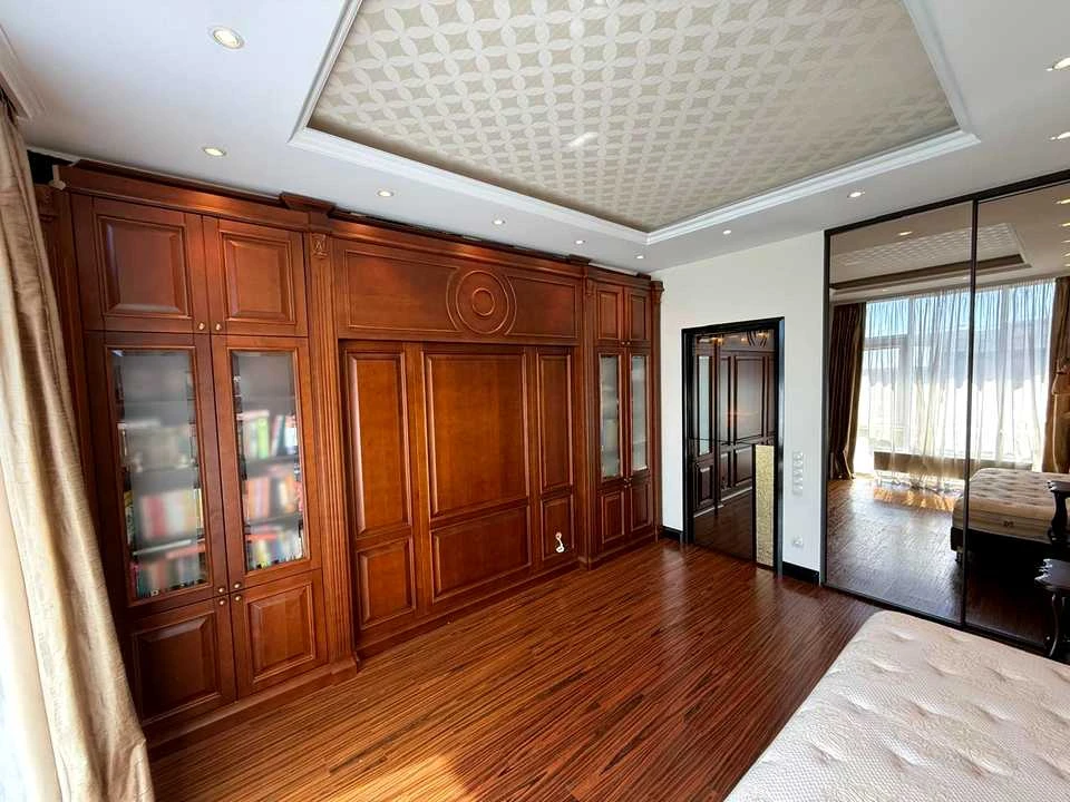 Квартира. Київ, Юлії Здановської вул.