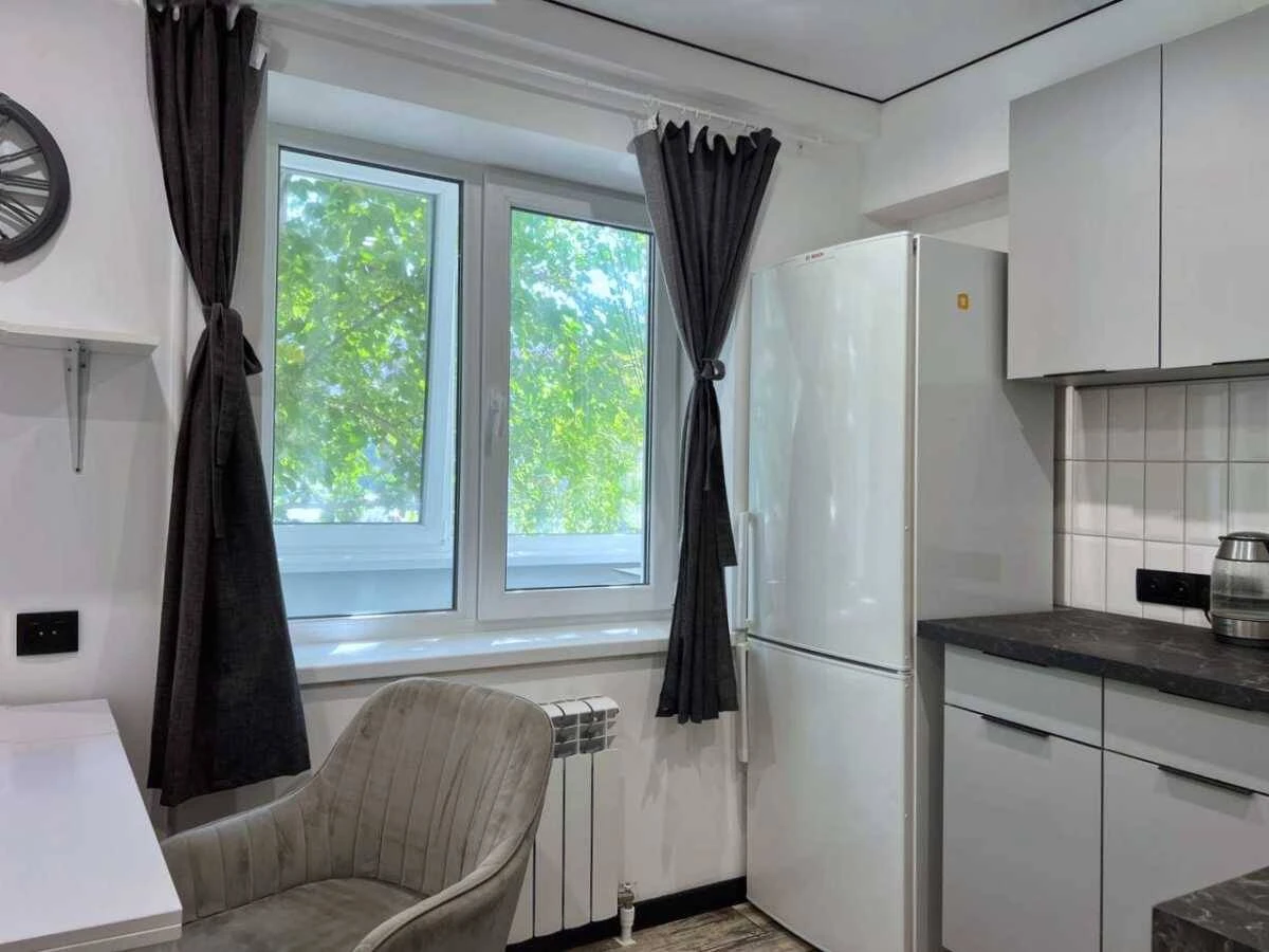 Продам 1-к квартиру Київ, Оболонський, Оболонський просп, 31