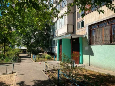 Продам 1-к квартиру Київ, Оболонський, Оболонський просп, 31