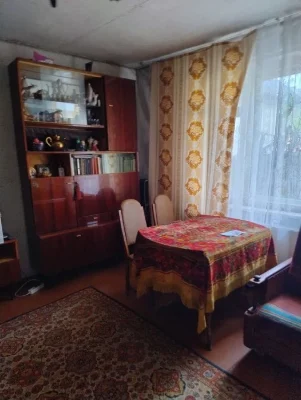 Продам частину будинку в районі Глобала