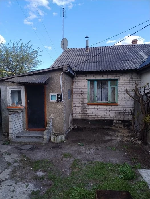 Продам частину будинку в районі Глобала