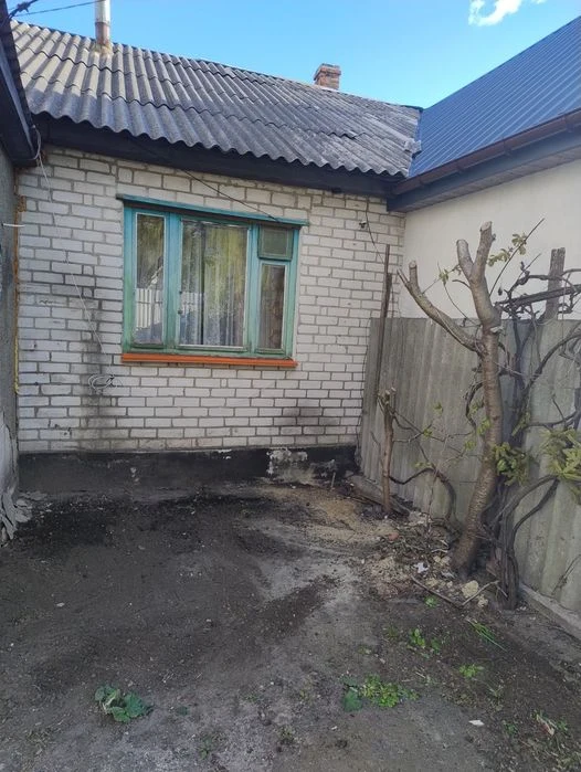 Продам частину будинку в районі Глобала