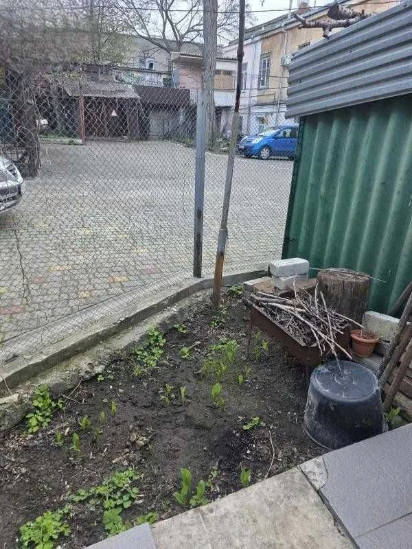 Квартира в будинку на вул. Канатній – неподалік від парку Шевченка