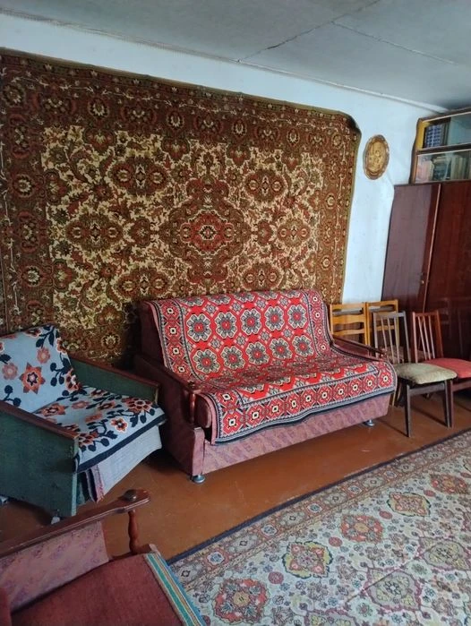 Продам частину будинку в районі Глобала