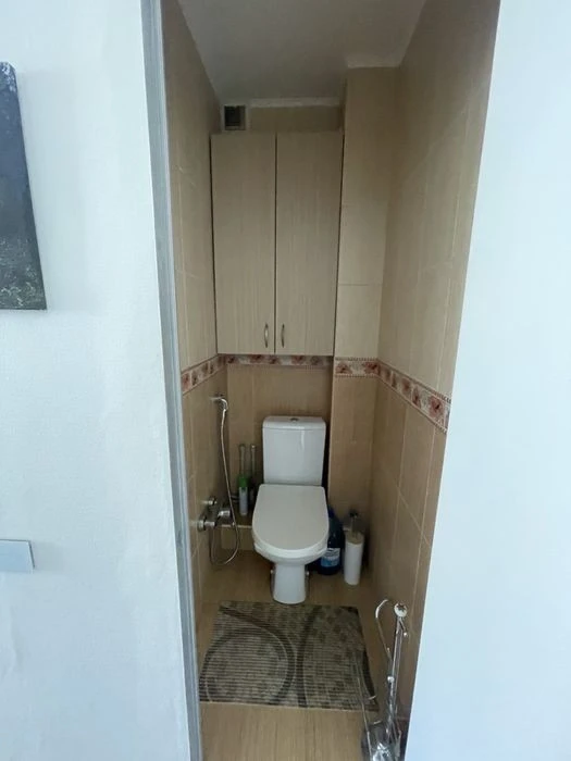 3-room apartment with renovation 70m² with balcony on Dragomanova St. 25