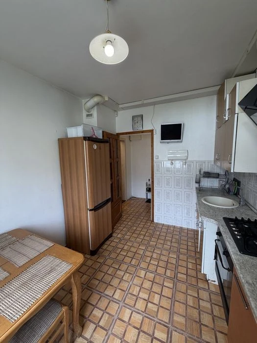 3-room apartment with renovation 70m² with balcony on Dragomanova St. 25