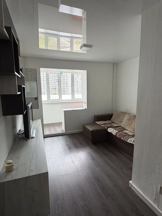 3-room apartment with renovation 70m² with balcony on Dragomanova St. 25