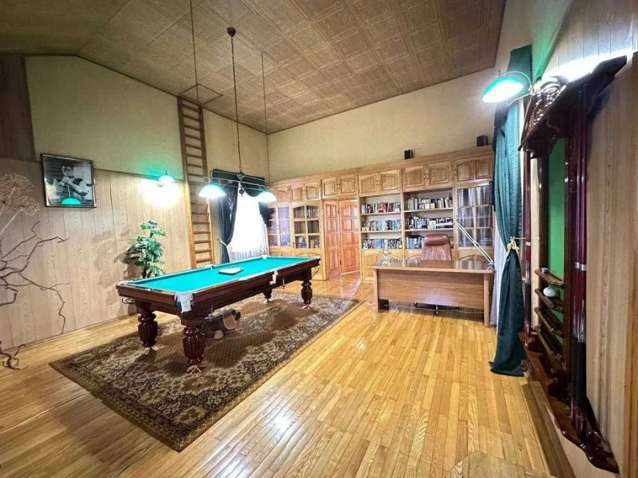 Brick house on 10 Fontan station! Tulska/Kuprina! 7.5 acres
