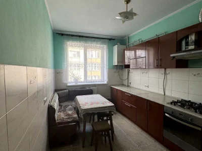Квартира. Ивано-Франкиск, улица Вовчинецкая