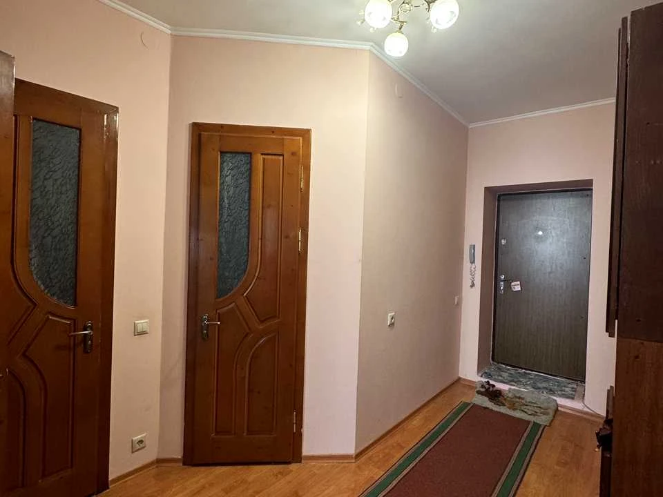 Квартира. Ивано-Франкиск, улица Вовчинецкая