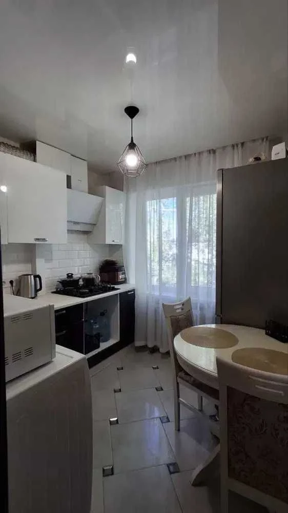 Sale of a one-bedroom apartment, Euro-renovation. Brick. Furmanova No. 22