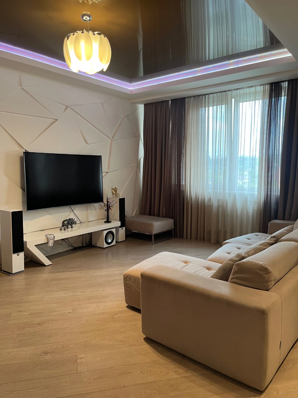 Selling 3-room apartment in ЖК Журавлівський