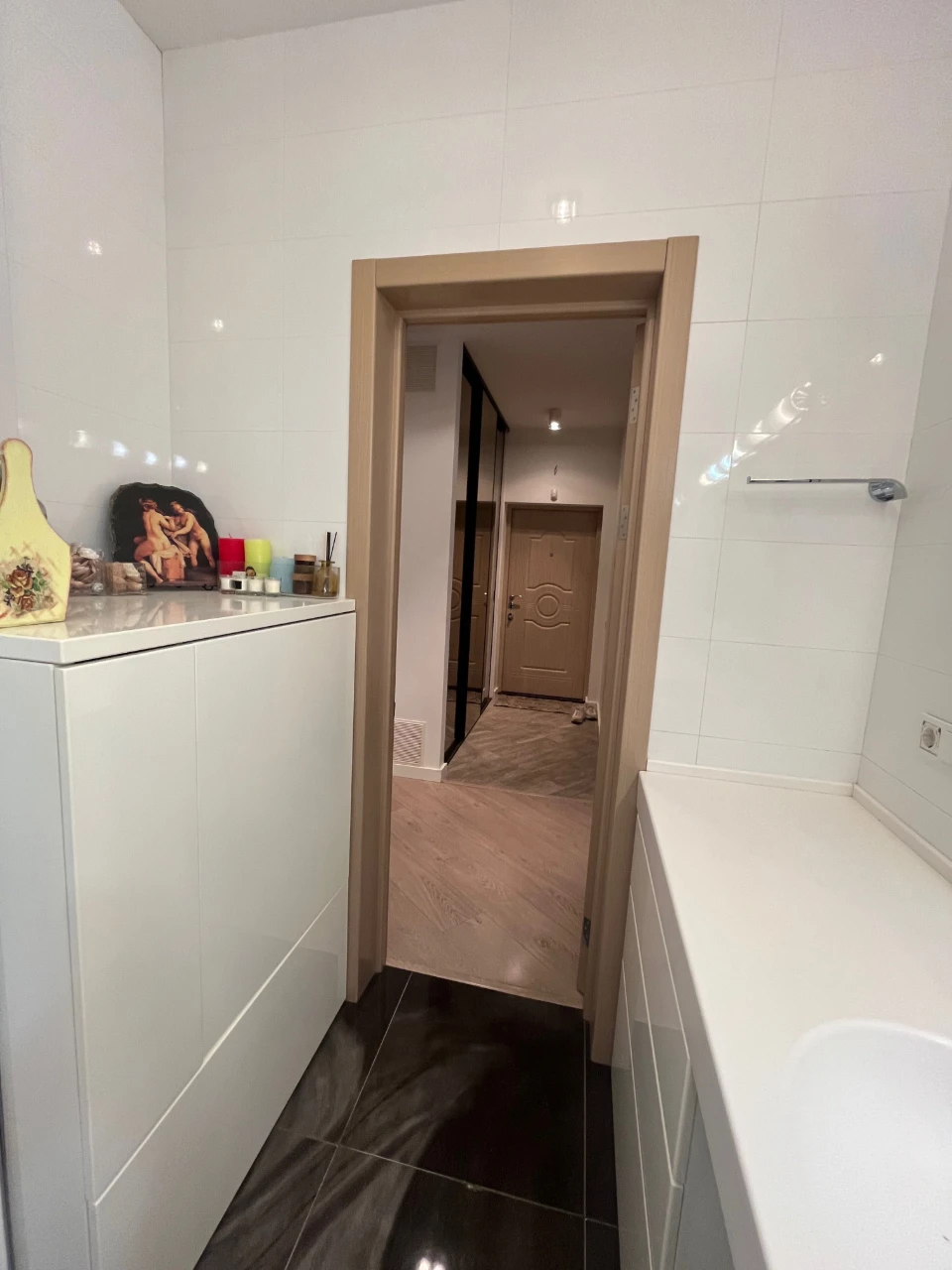 Selling 3-room apartment in ЖК Журавлівський