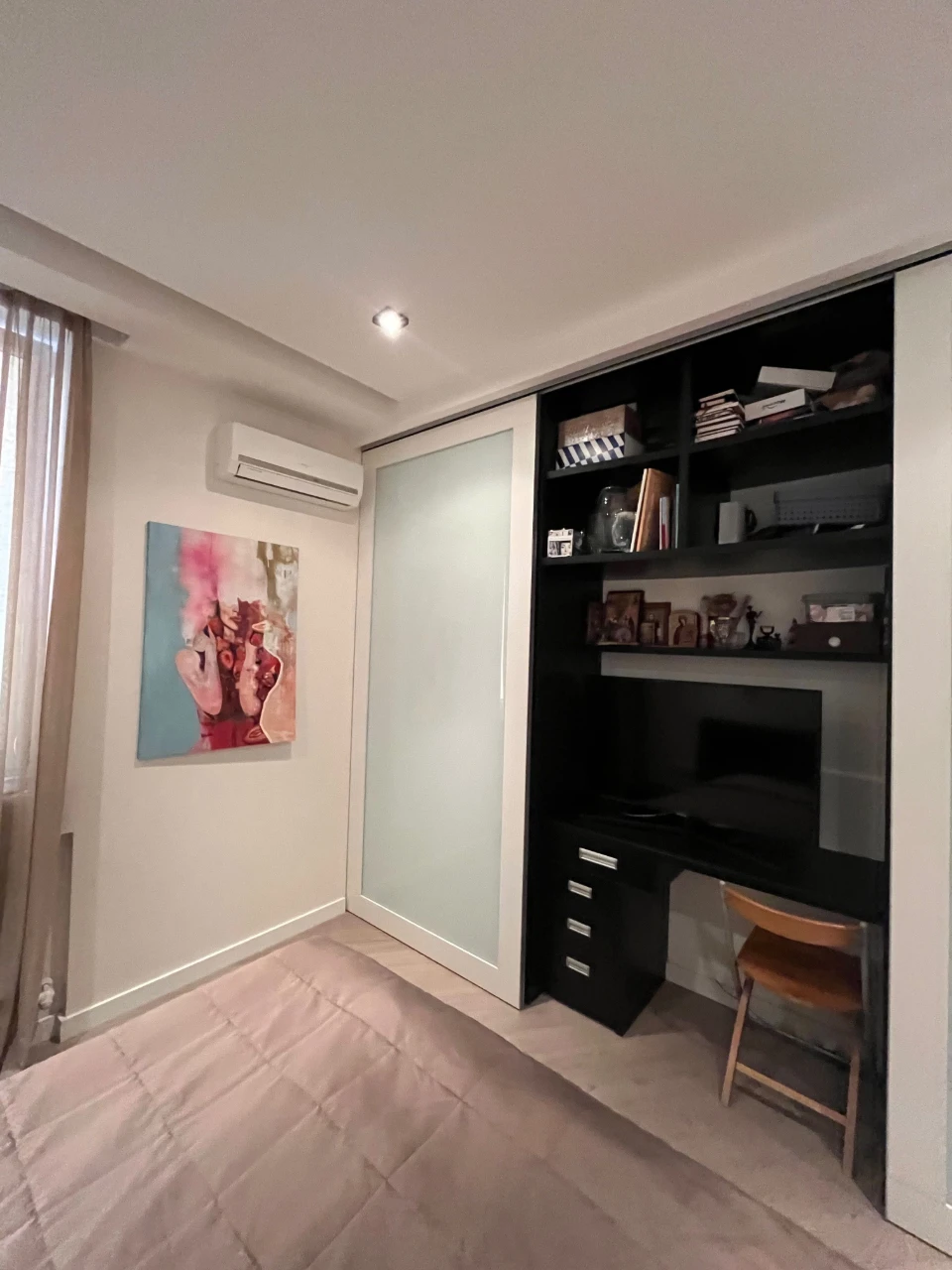 Selling 3-room apartment in ЖК Журавлівський