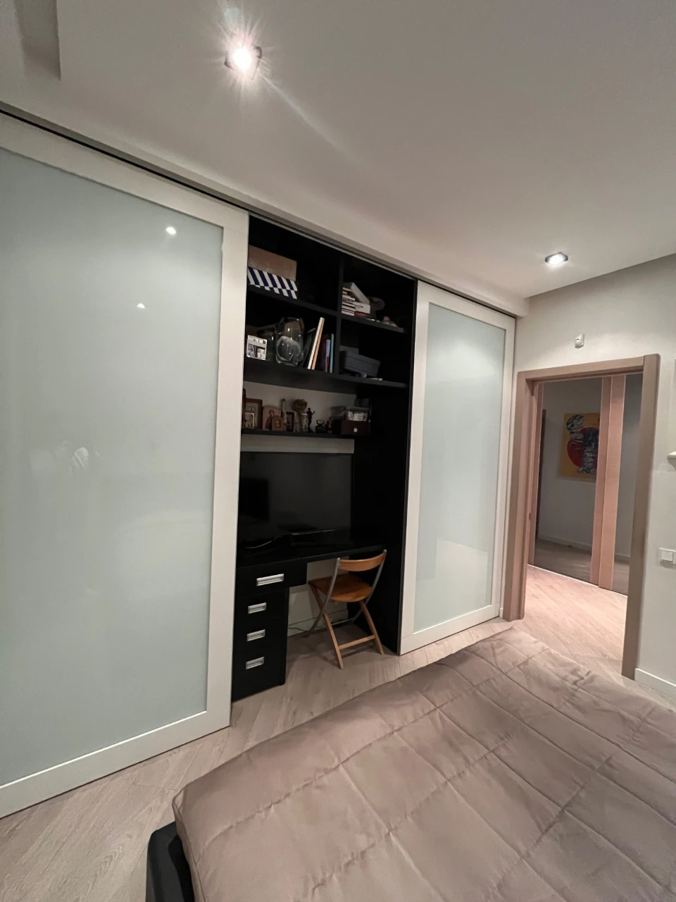 Selling 3-room apartment in ЖК Журавлівський
