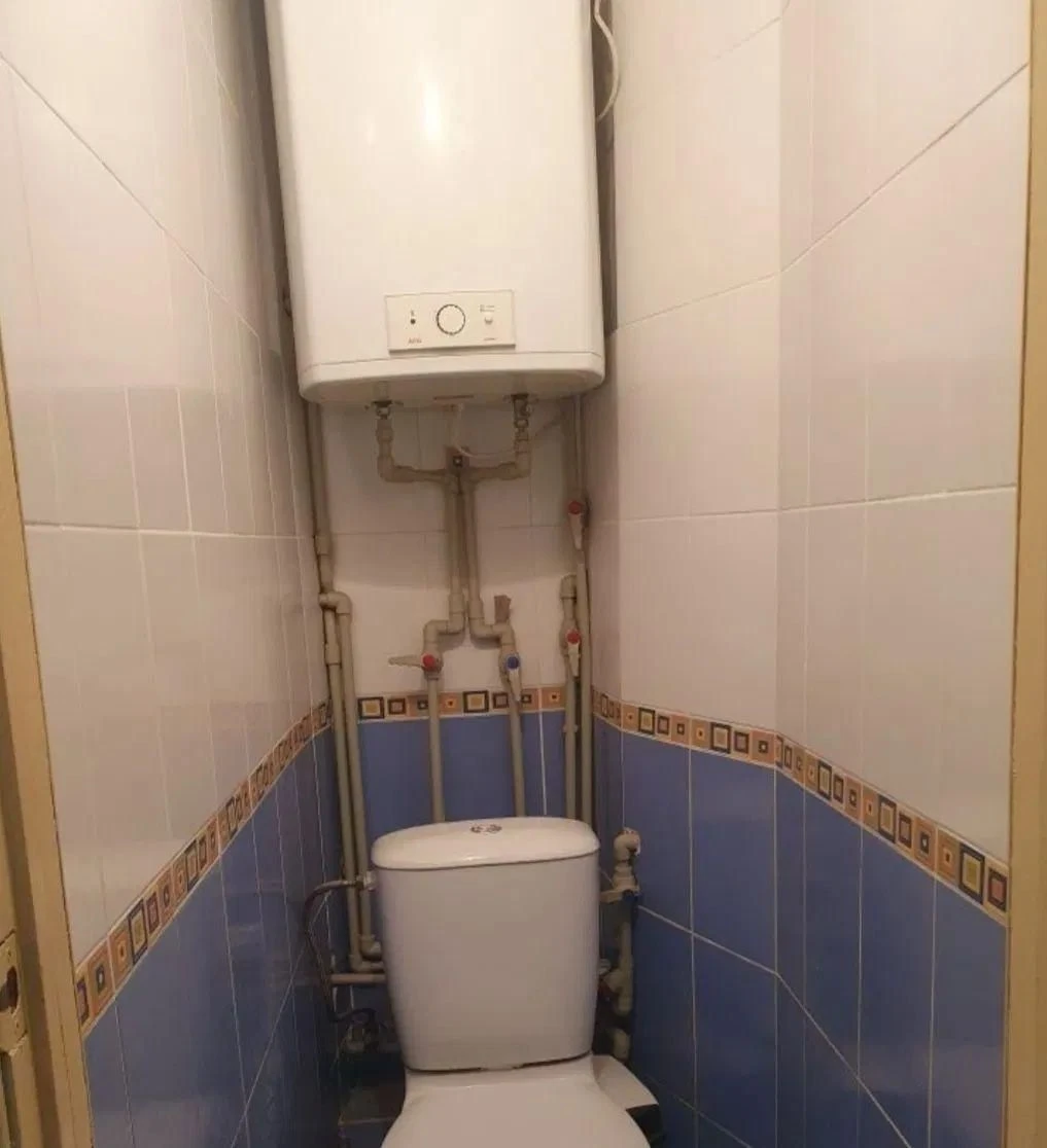 Продам 3к, квартиру. Холодногорская ул., 4, Холодная Гора (Х