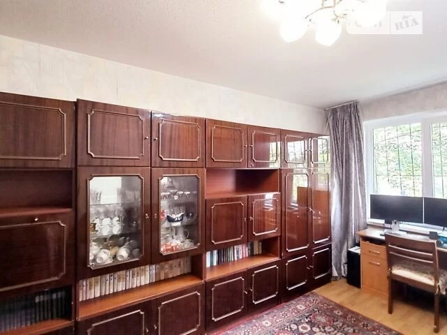 Продаж 3к квартири 61.2 кв. м на просп. Володимира Івасюка 5