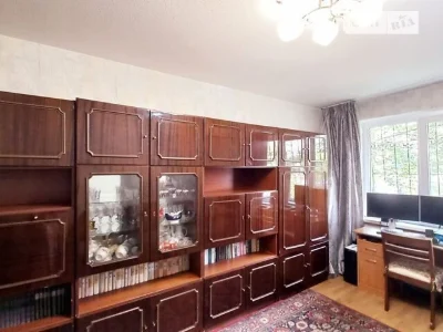 Продаж 3к квартири 61.2 кв. м на просп. Володимира Івасюка 5
