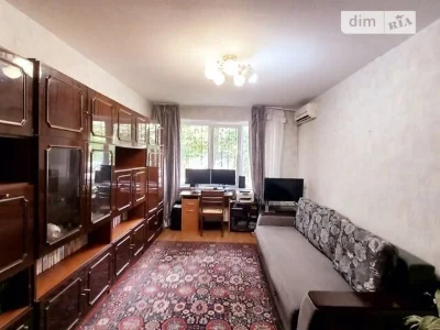 Продаж 3к квартири 61.2 кв. м на просп. Володимира Івасюка 5