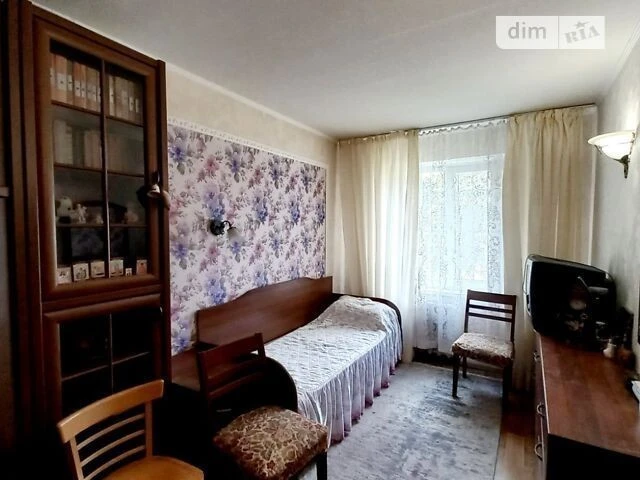 Продаж 3к квартири 61.2 кв. м на просп. Володимира Івасюка 5