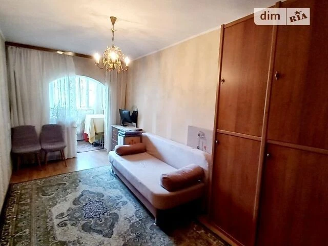 Продаж 3к квартири 61.2 кв. м на просп. Володимира Івасюка 5