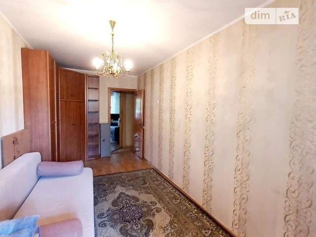 Продаж 3к квартири 61.2 кв. м на просп. Володимира Івасюка 5