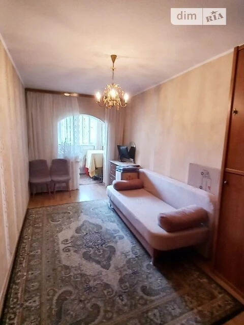 Продаж 3к квартири 61.2 кв. м на просп. Володимира Івасюка 5