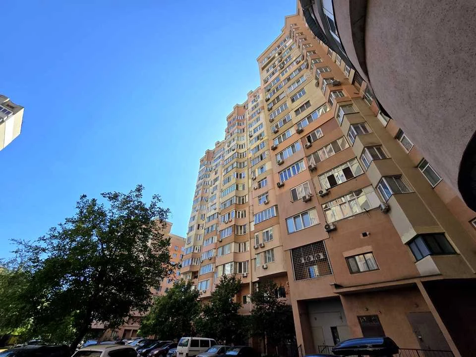 Квартира. Одесса, Небесной Сотни просп. (Маршала Жукова), 3А/