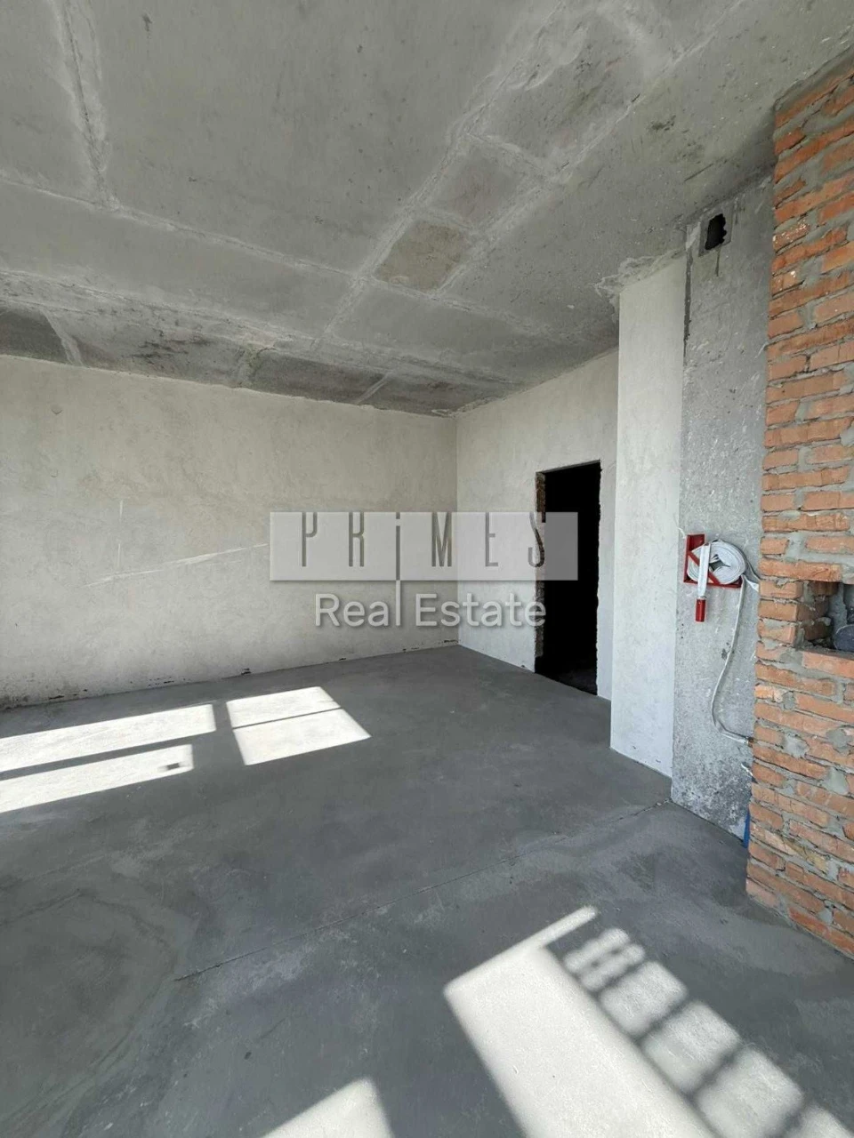 For Sale: 3-bedroom, 108 sq m, Novopecerskie Lipki, Dragomirova Verkholyada